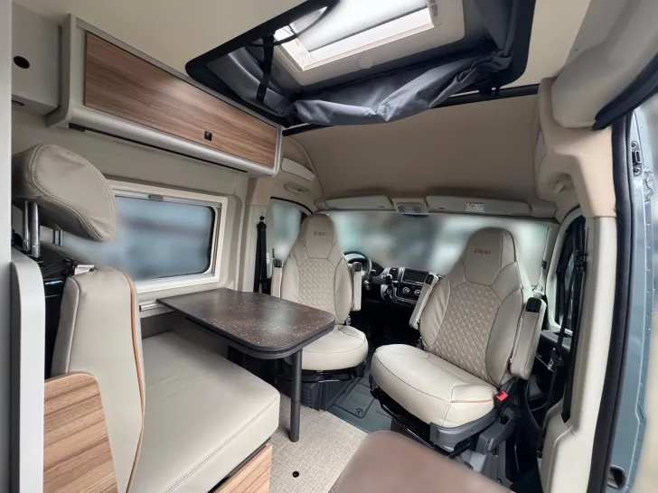 Fahrzeugbild Bürstner B66 C 600 Markise #5