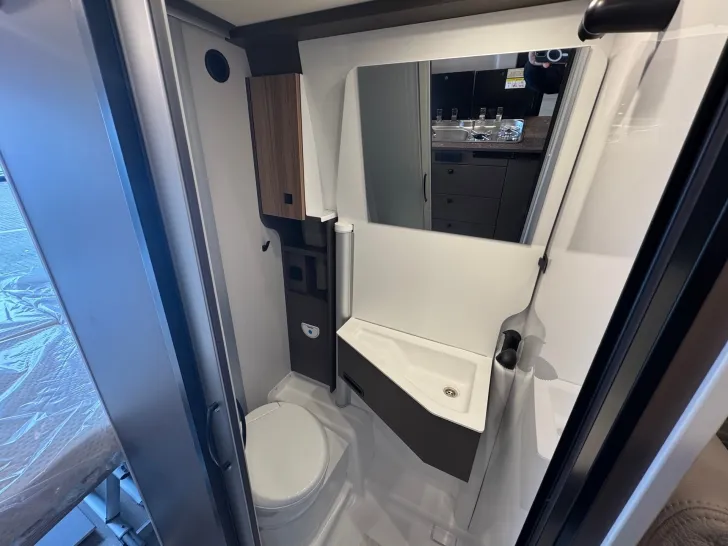 Fahrzeugbild Bürstner B66 C 600 Sondermodell #11