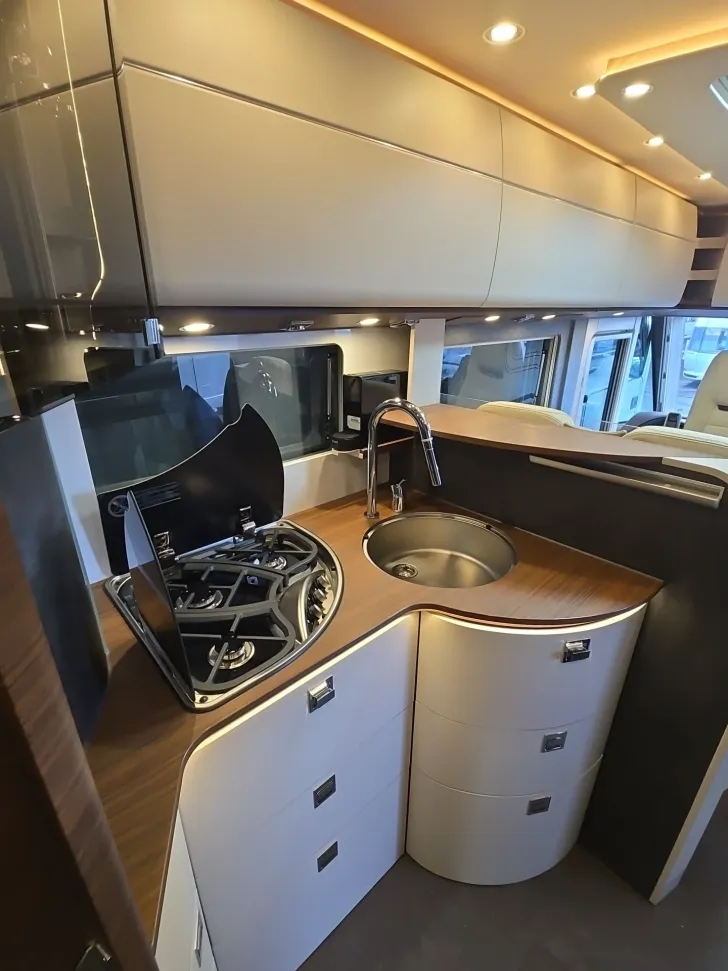 Fahrzeugbild Carthago C-LINE I 4.9 LE #9