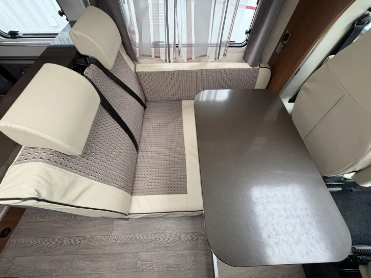 Fahrzeugbild Hobby Optima De Luxe Free Living T65 GQ Markise + TV #17