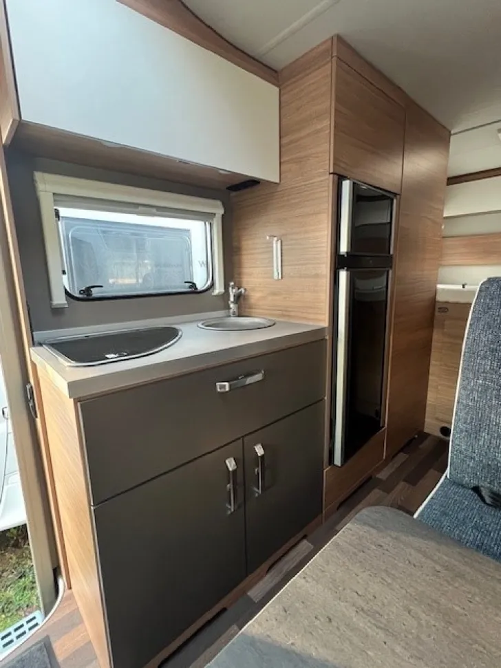 Fahrzeugbild Weinsberg CaraHome 650 DG #7