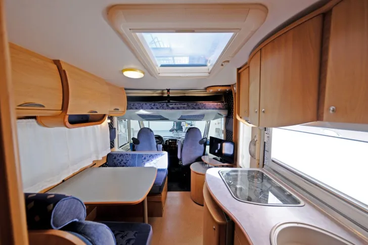 Fahrzeugbild Bürstner I 590 Elegance/Hubbett/Markise/Solar #8