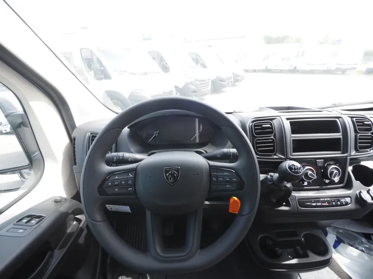 Fahrzeugbild Sunlight CLIFF 600, Multimedia ! Metallic ! Markise ! #6