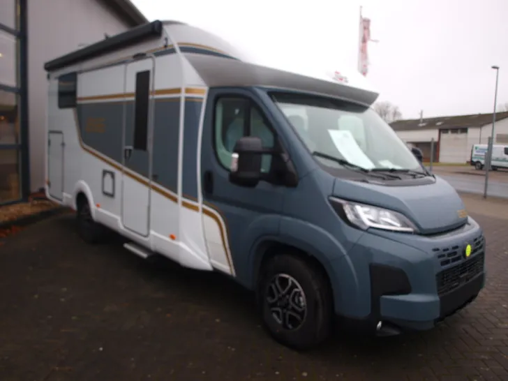 Fahrzeugbild Bürstner B66 690 TD Polster "Choco"/Automatik/SAT #1