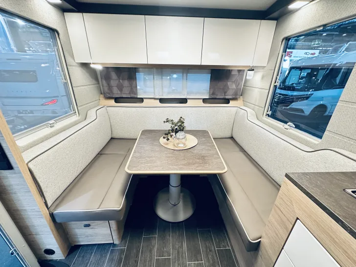 Fahrzeugbild Tabbert Pantiga 550 E 2,3 Finest Edition Modell 2026 ; AKTIONSPREIS #11