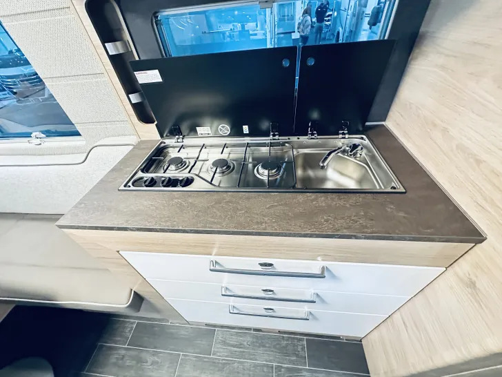 Fahrzeugbild Tabbert Pantiga 550 E 2,3 Finest Edition Modell 2026 ; AKTIONSPREIS #16