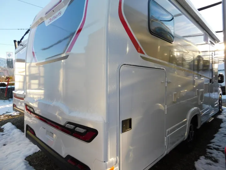 Fahrzeugbild Dethleffs Trend T 7057 EB Hubbett+Winterpaket+180PS/Autom. #5