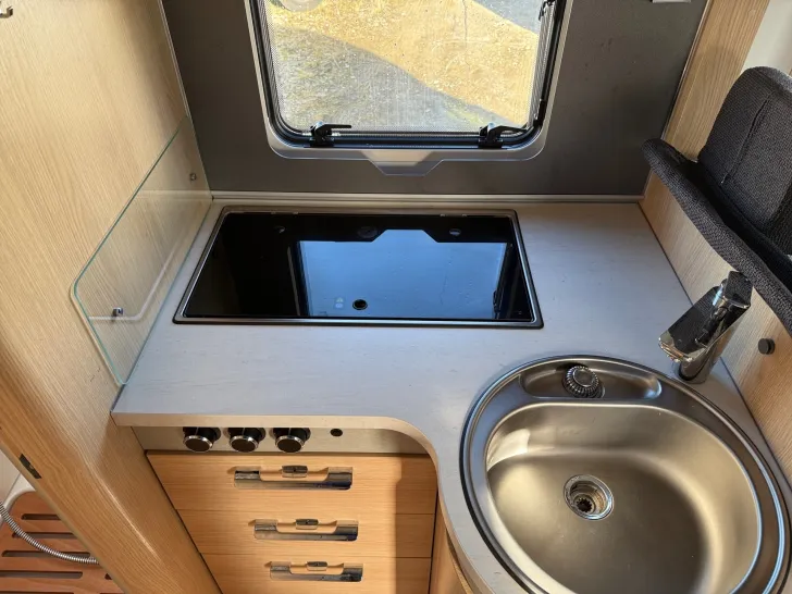 Fahrzeugbild Hymer B-KLASSE MC-T BL 680 #8