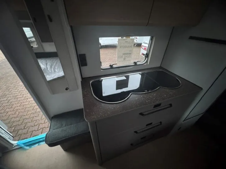 Fahrzeugbild Bürstner B66 480 TK Sondermodell #7