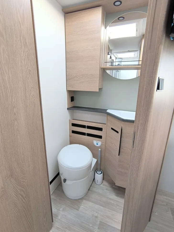 Fahrzeugbild Solifer Finlandia 745 FQ #11