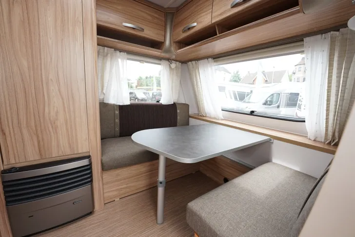 Fahrzeugbild Hymer Eriba Eriba Nova Light 425  !!! Abverkauf Vorführwagen !!! #3