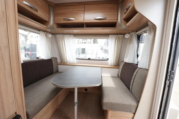 Fahrzeugbild Hymer Eriba Eriba Nova Light 425  !!! Abverkauf Vorführwagen !!! #4