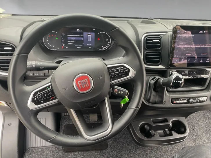 Fahrzeugbild Hymer Ayers Rock Fiat Ihr Vorteil. Unser Service. #6