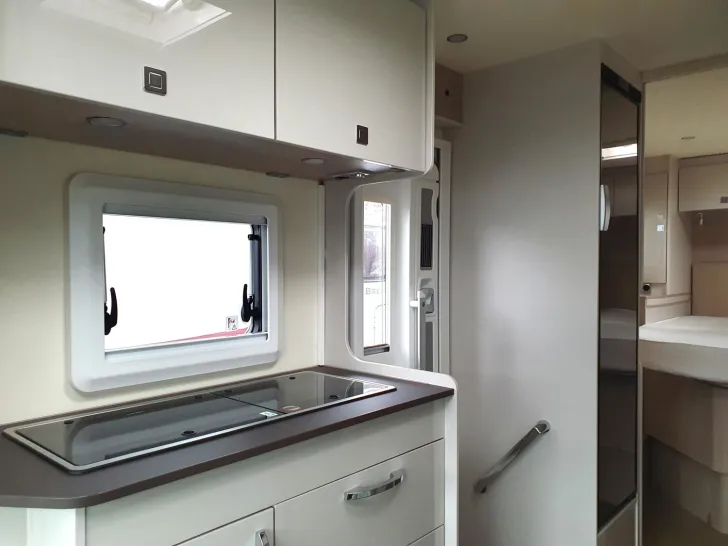 Fahrzeugbild Bürstner Lineo T 700 TOP AUSSTATTUNG !!! #11