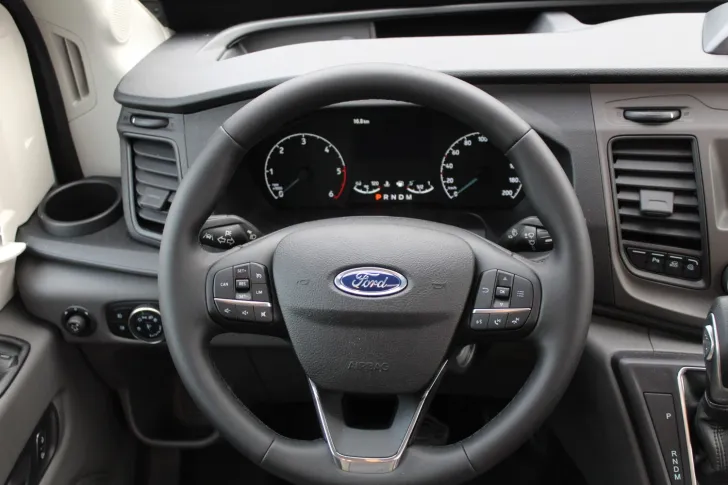 Fahrzeugbild Dethleffs Globetrail Classic 590 DK Ford Automatik 170PS #6