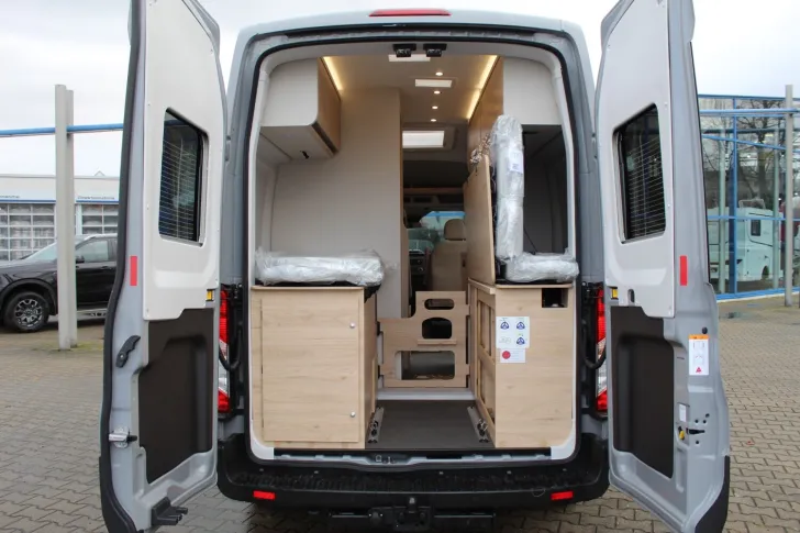 Fahrzeugbild Dethleffs Globetrail Classic 590 DK Ford Automatik 170PS #12