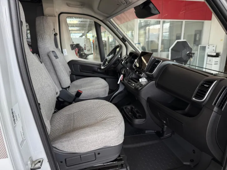 Fahrzeugbild Dethleffs Globetrail 640 HR Fiat Hubbett #10