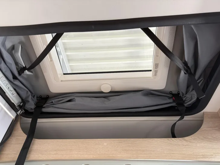 Fahrzeugbild Dethleffs Globetrail 540 DR Fiat Aufstelldach #31