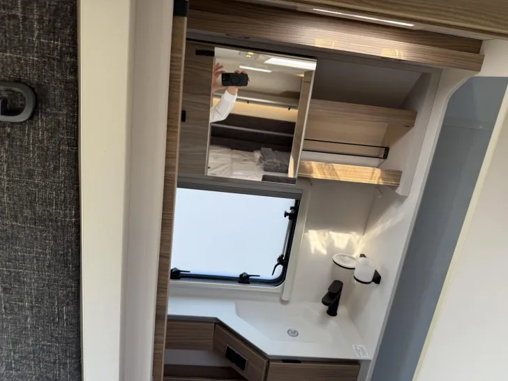 Fahrzeugbild Dethleffs Nomad 490 EST First Edition! #13