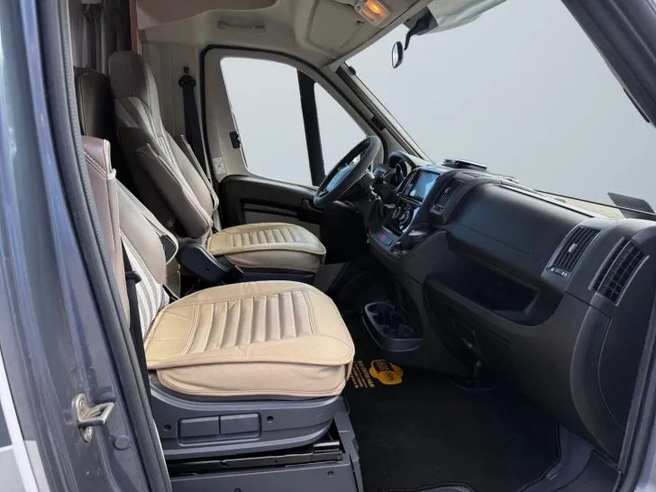 Fahrzeugbild Knaus Sky Traveller 500 DKG Verkauf NUR an Gewerbe #10