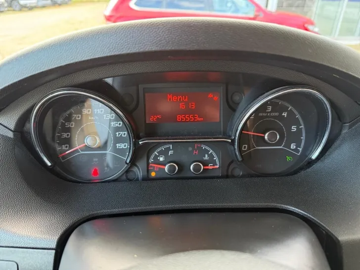 Fahrzeugbild Knaus Sky Traveller 500 DKG Verkauf NUR an Gewerbe #14