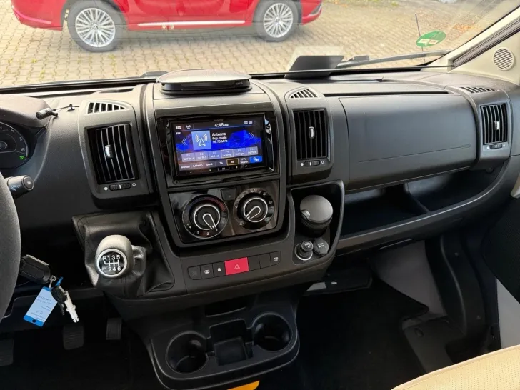 Fahrzeugbild Knaus Sky Traveller 500 DKG Verkauf NUR an Gewerbe #15