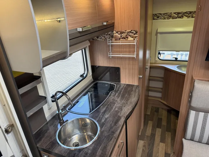 Fahrzeugbild Knaus Sky Traveller 500 DKG Verkauf NUR an Gewerbe #18