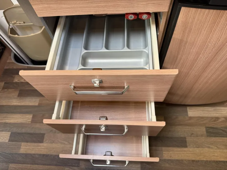 Fahrzeugbild Knaus Sky Traveller 500 DKG Verkauf NUR an Gewerbe #28