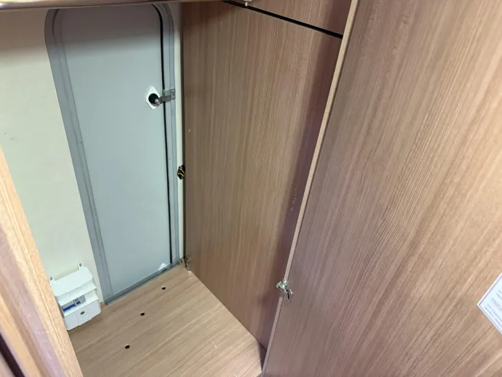 Fahrzeugbild Knaus Sky Traveller 500 DKG Verkauf NUR an Gewerbe #30