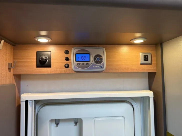 Fahrzeugbild Knaus Sky Traveller 500 DKG Verkauf NUR an Gewerbe #36