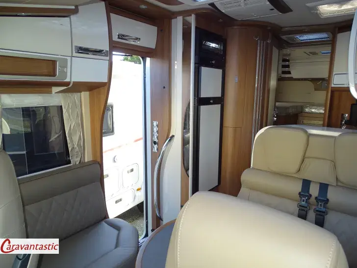 Fahrzeugbild Carthago S-PLUS I 50 LE #8