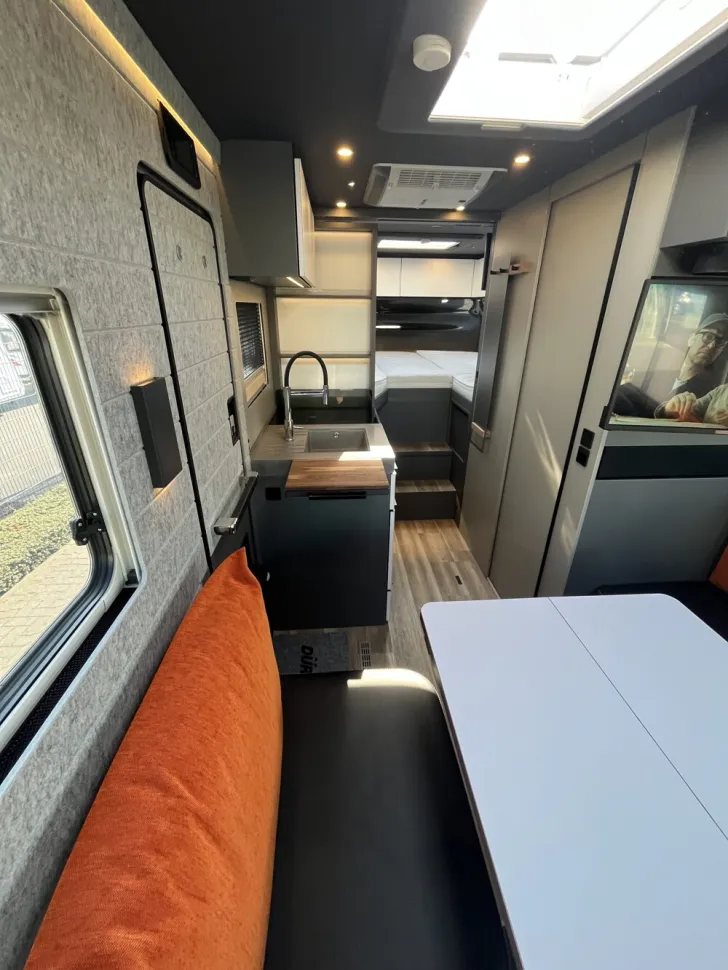 Fahrzeugbild Niesmann + Bischoff iSmove 6.9 E #6