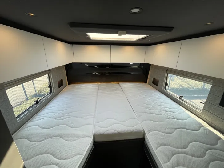 Fahrzeugbild Niesmann + Bischoff iSmove 6.9 E #9