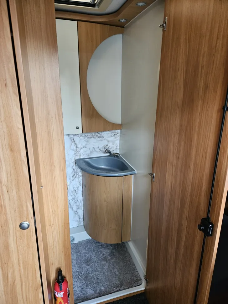 Fahrzeugbild Bürstner Flipper 490 TK #8