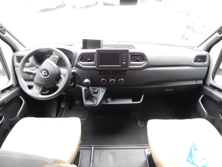 Fahrzeugbild Bürstner Delfin Limited C 621 3,5T+Schlafdach+Längsbetten #8