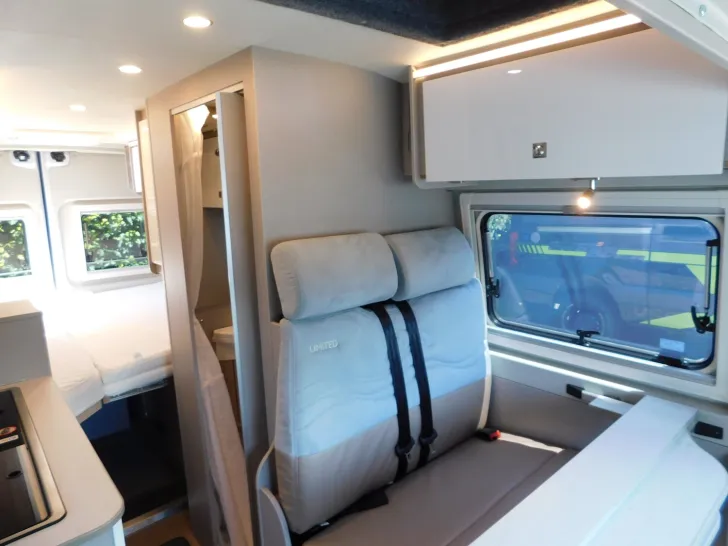 Fahrzeugbild Bürstner Delfin Limited C 621 ---EINZIGARTIG---Schlafdach #8