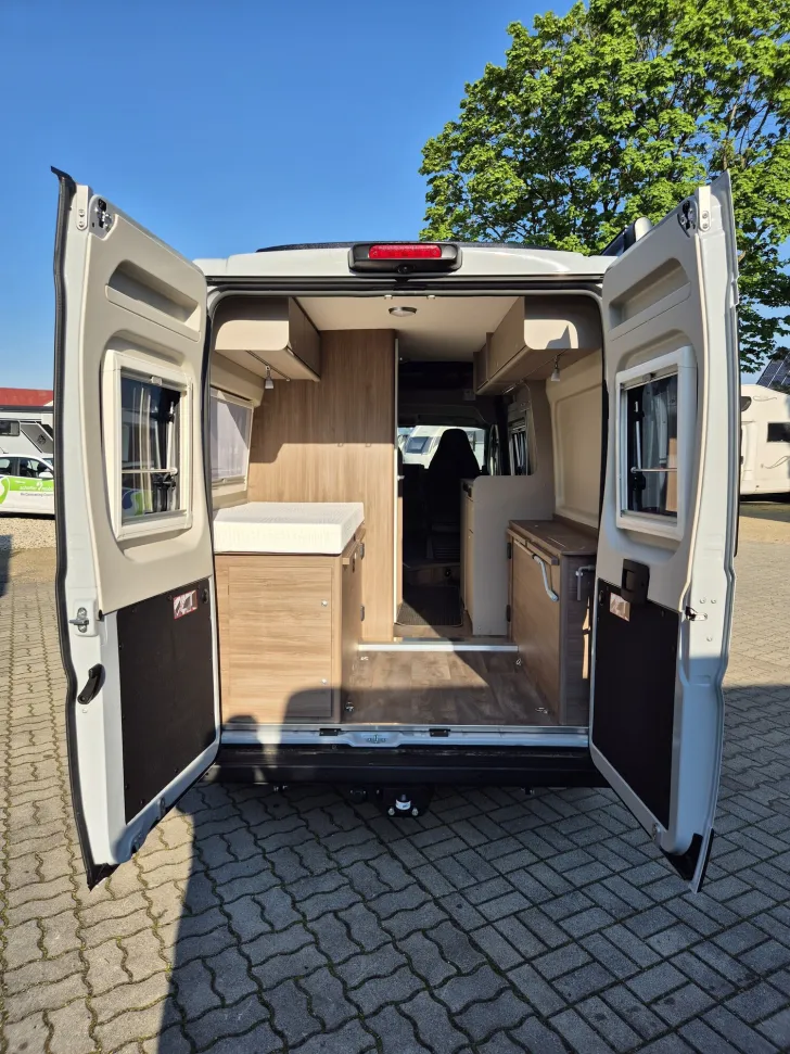 Fahrzeugbild Carado CV600 Pro *Aufstelldach* #27