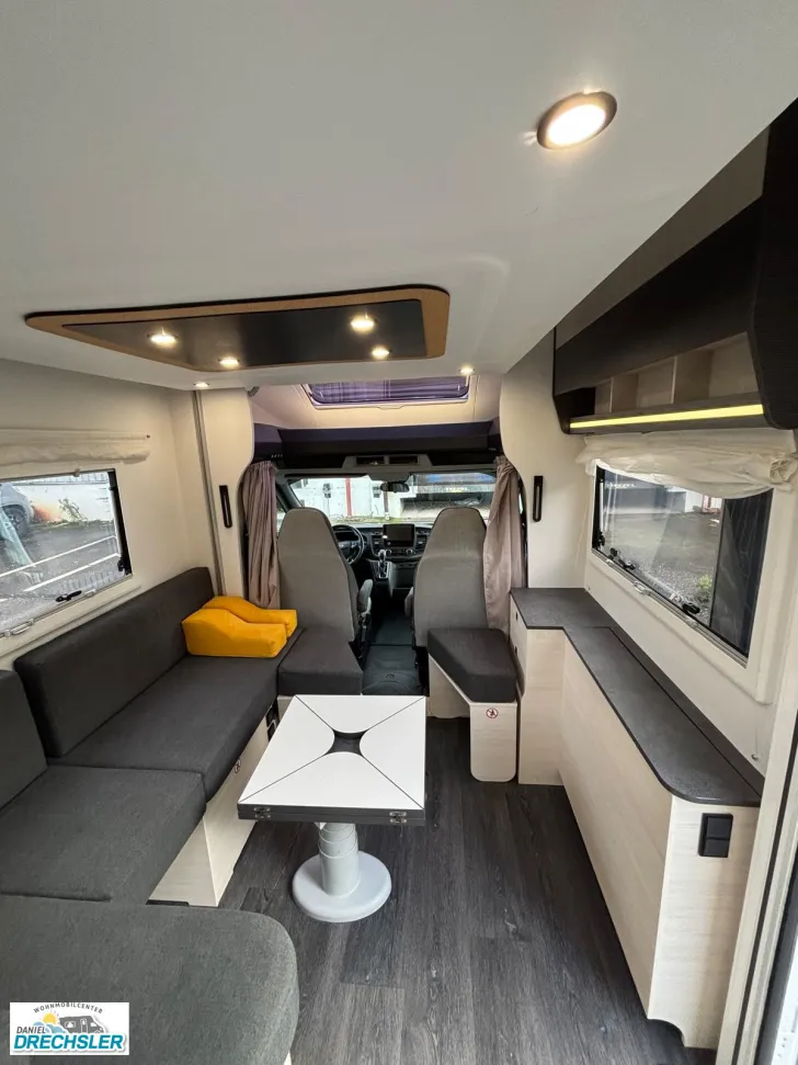 Fahrzeugbild Challenger 240 Graphite mit Vollausstattung! #7