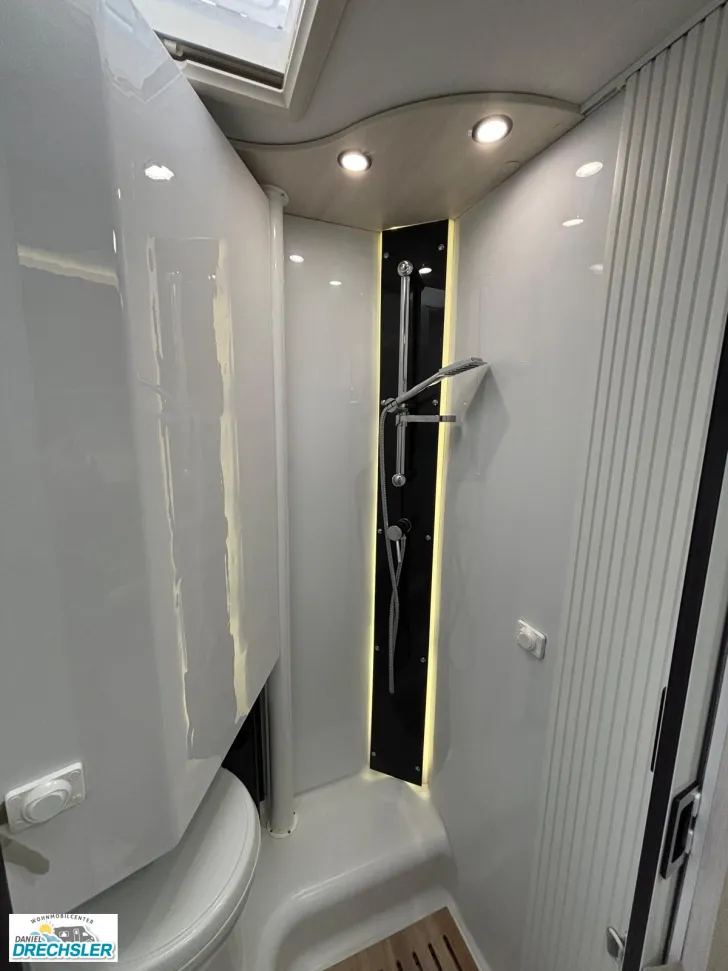 Fahrzeugbild Challenger 240 Graphite mit Vollausstattung! #13