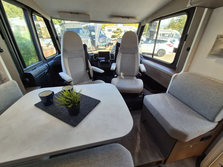 Fahrzeugbild Carado I447 pro+ *5-Sitzpl.*Backofen* #25