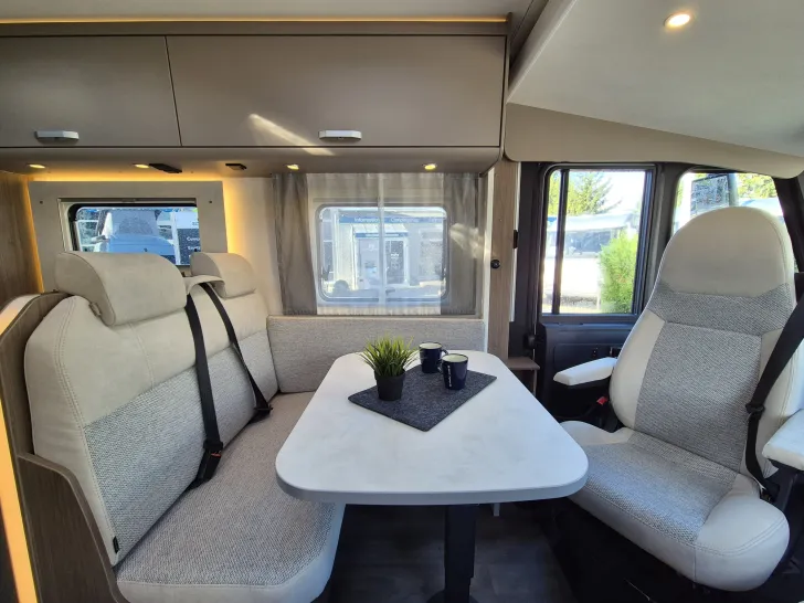 Fahrzeugbild Carado I447 pro+ *5-Sitzpl.*Backofen* #26