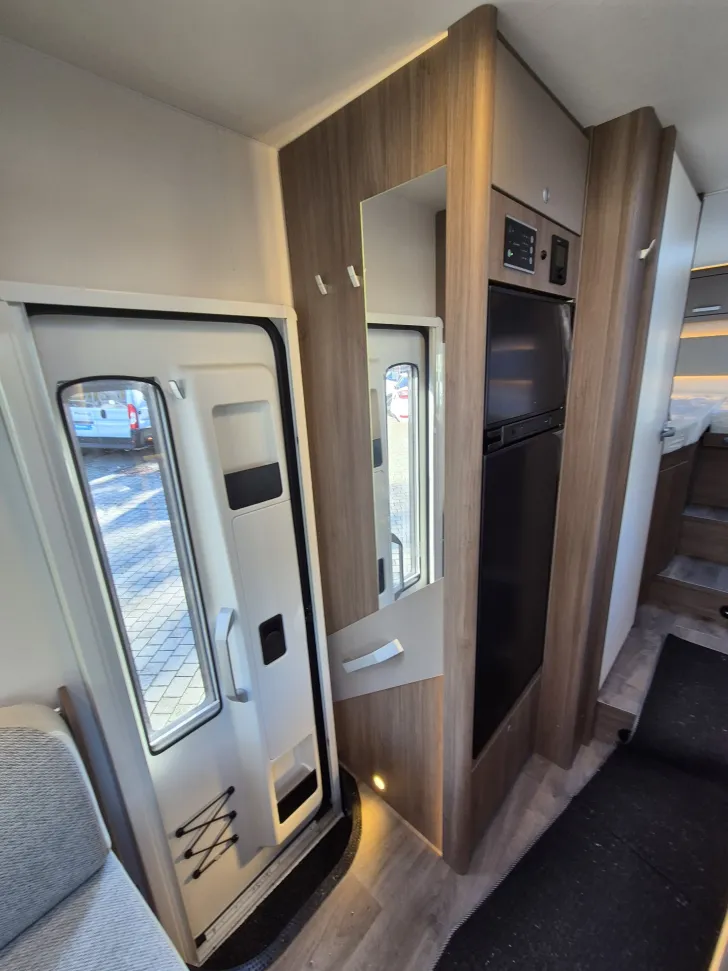 Fahrzeugbild Carado I447 pro+ *5-Sitzpl.*Backofen* #30