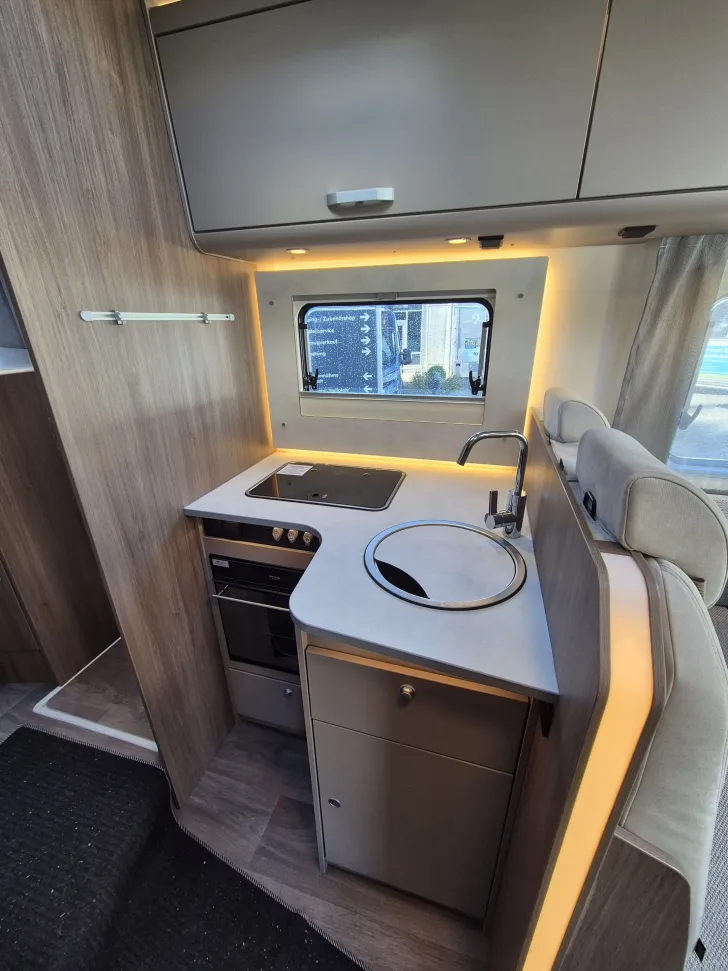 Fahrzeugbild Carado I447 pro+ *5-Sitzpl.*Backofen* #35