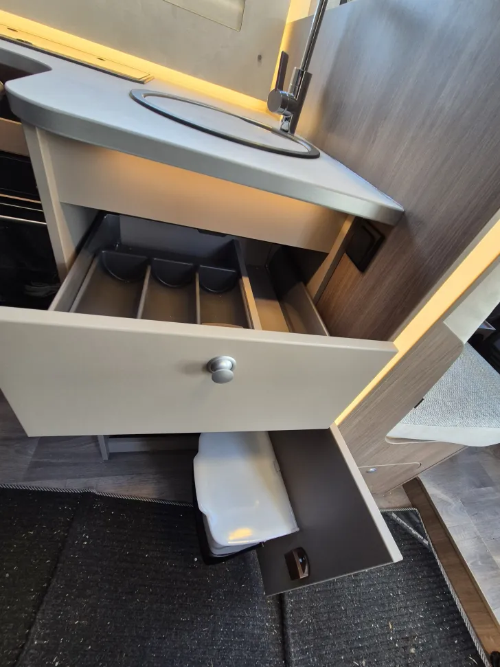 Fahrzeugbild Carado I447 pro+ *5-Sitzpl.*Backofen* #38