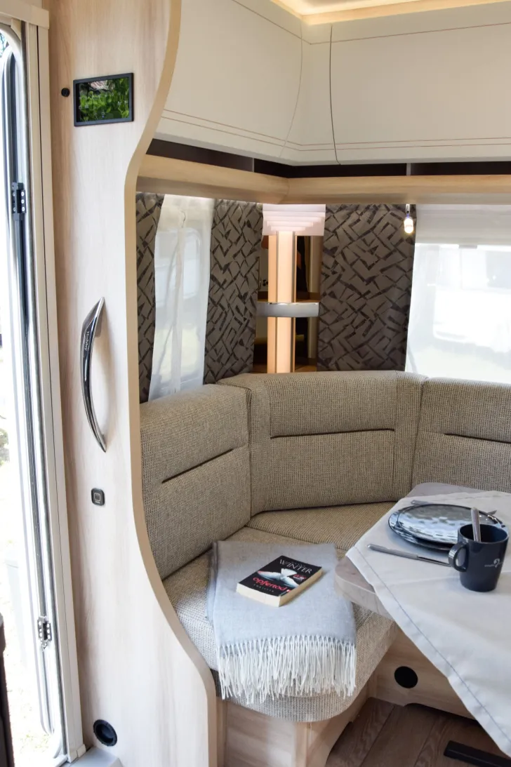 Fahrzeugbild Hobby De Luxe 495 UL #11