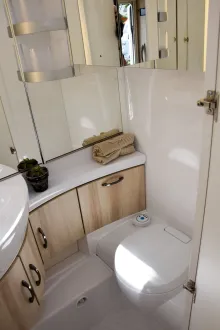 Fahrzeugbild Hobby De Luxe 495 UL #24