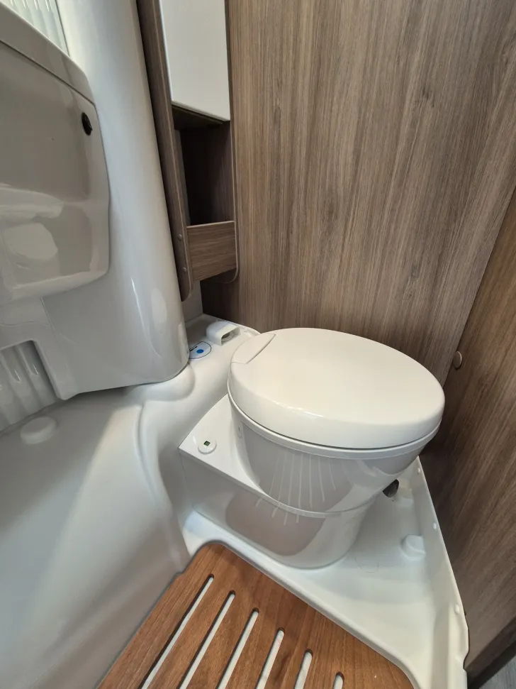 Fahrzeugbild Carado V132 pro+ *Bettenumbau*Safety*TV* #27