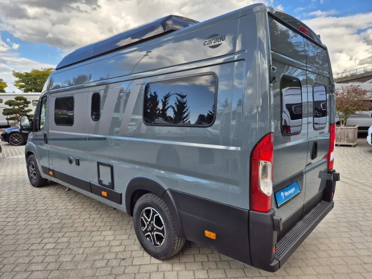 Fahrzeugbild Carado CV640 PRO+ Aufstelldach*Schwenkbad* #5