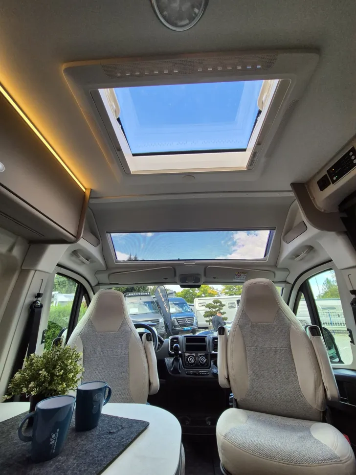 Fahrzeugbild Carado CV600 PRO+*Automatik*Schwenkbad* #37