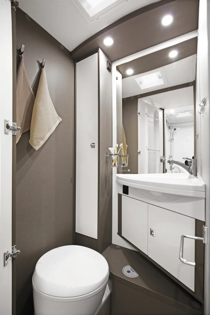 Fahrzeugbild Etrusco T 7.3 SF #2